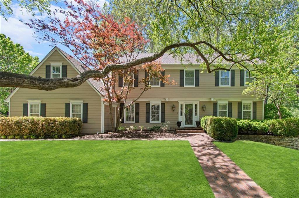 8740 Ensley LN, Leawood, KS 66206