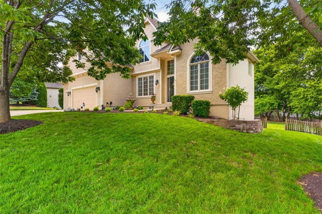 14804 Carter ST, Overland Park, KS 66221