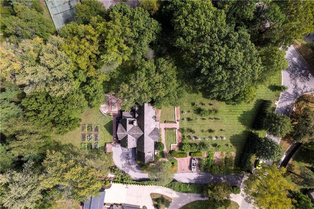 3700 W 65TH ST, Mission Hills, KS 66208