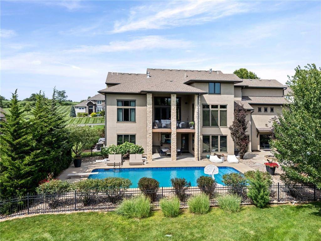 10755 NW 81st ST, Kansas City, MO 64152