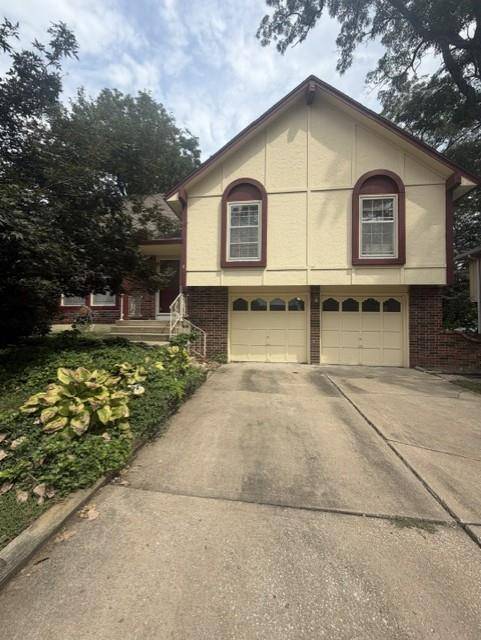 6819 Caenen AVE, Shawnee, KS 66216