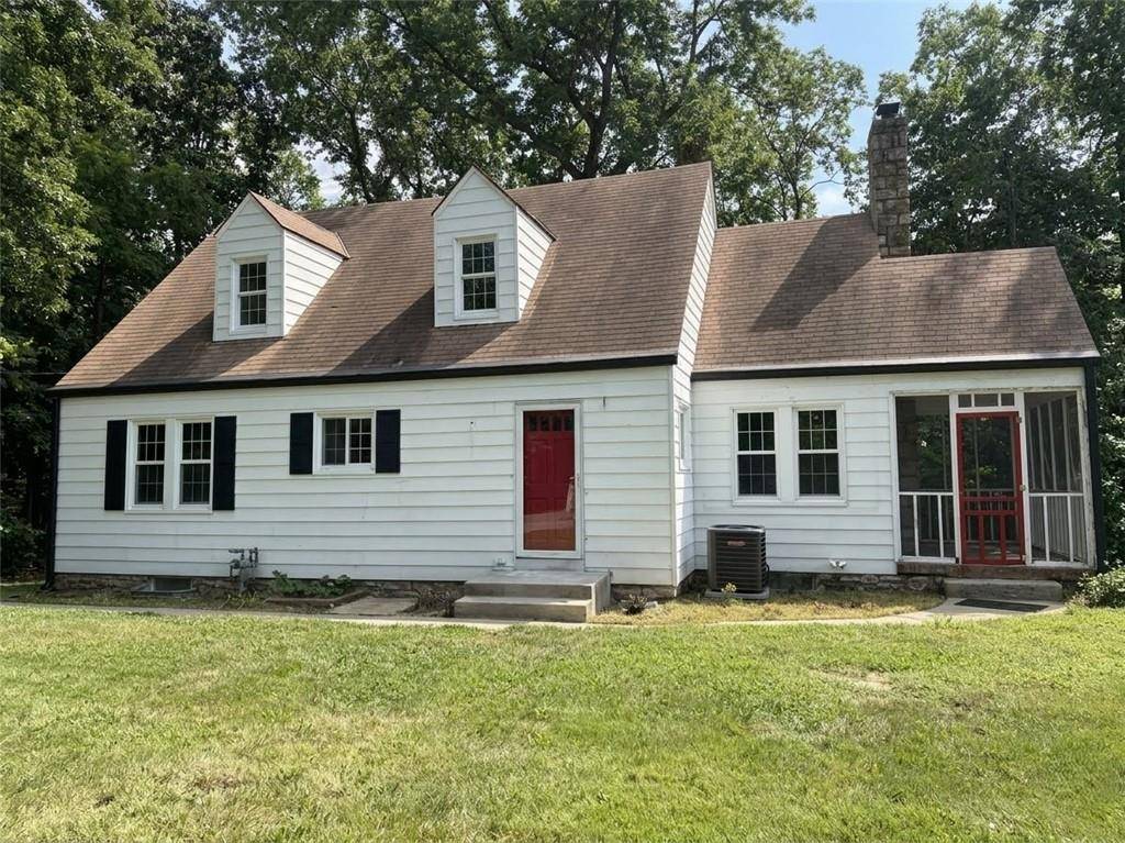 209 NE Hill ST, Kansas City, MO 64116
