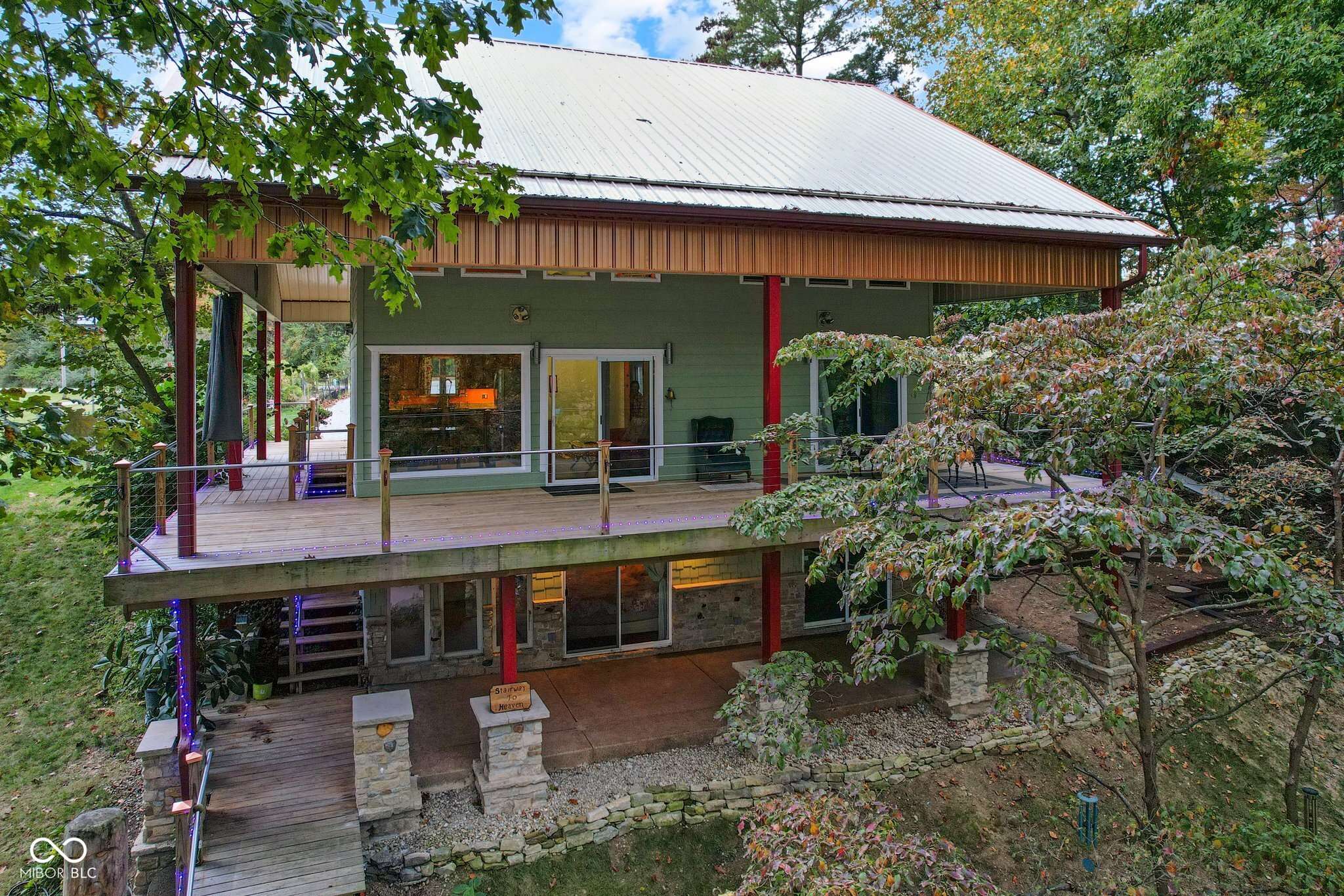 7437 Center Lake RD, Nineveh, IN 46164