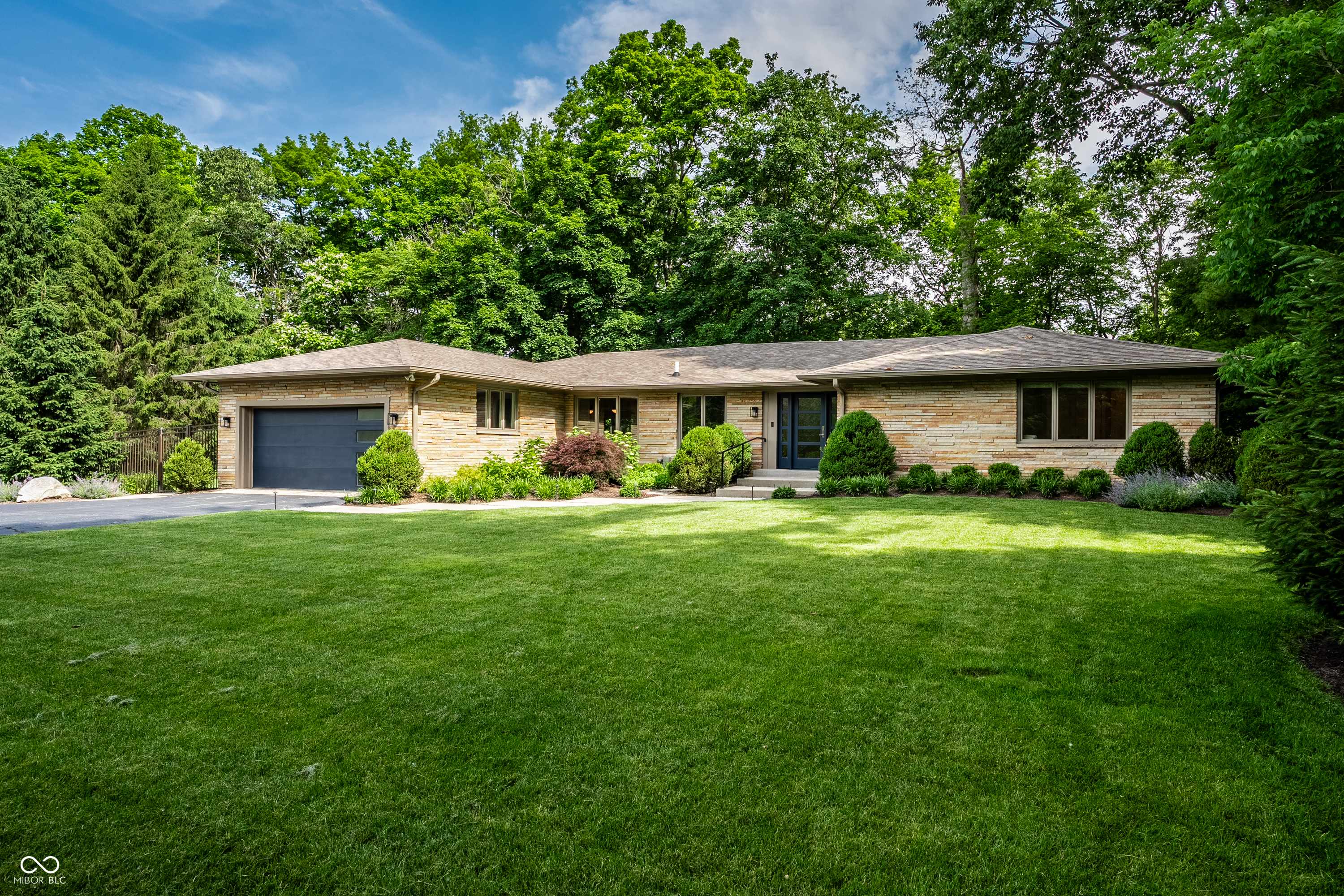 7548 Morningside DR, Indianapolis, IN 46240