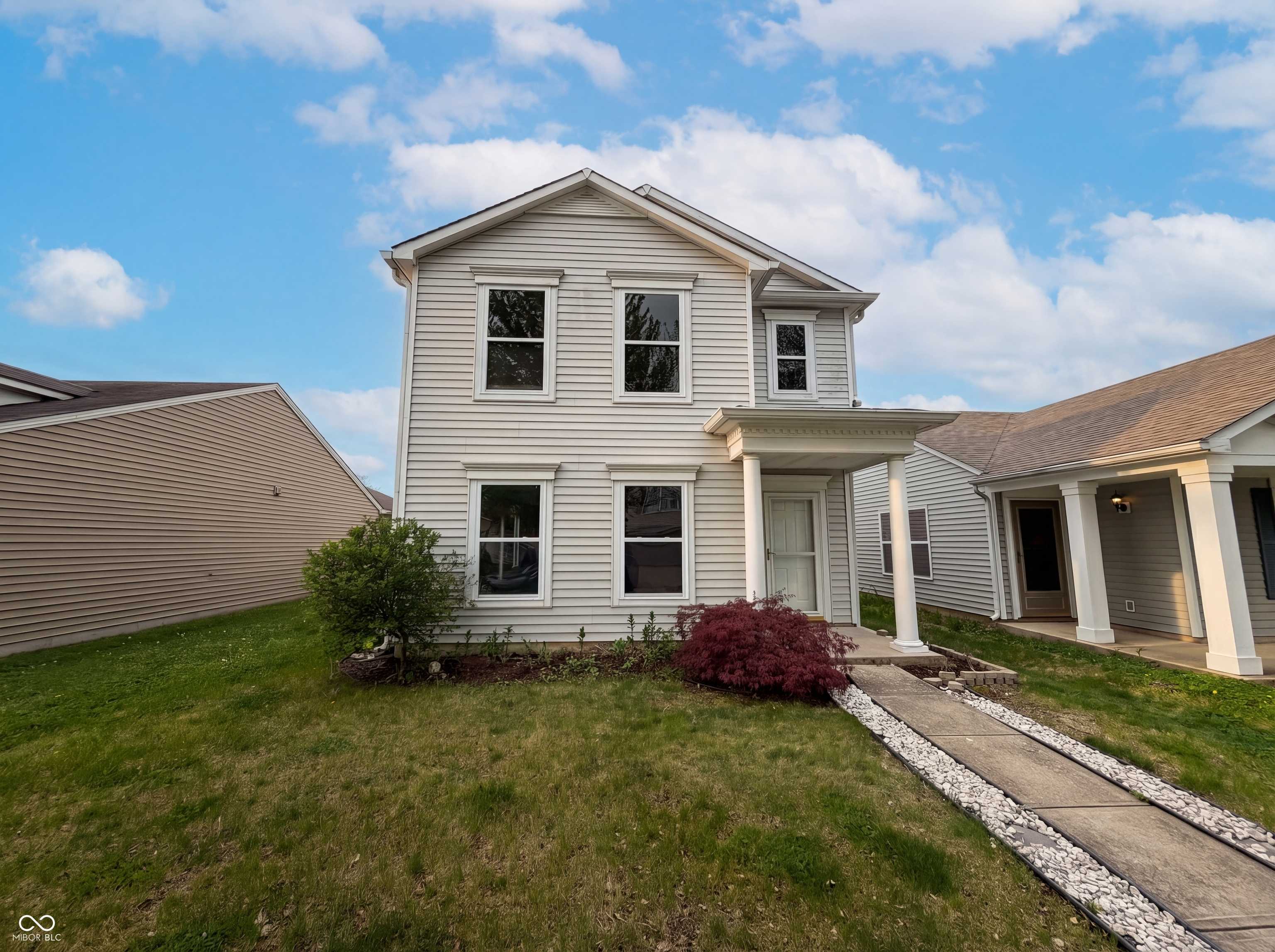 925 Harbon DR, Franklin, IN 46131