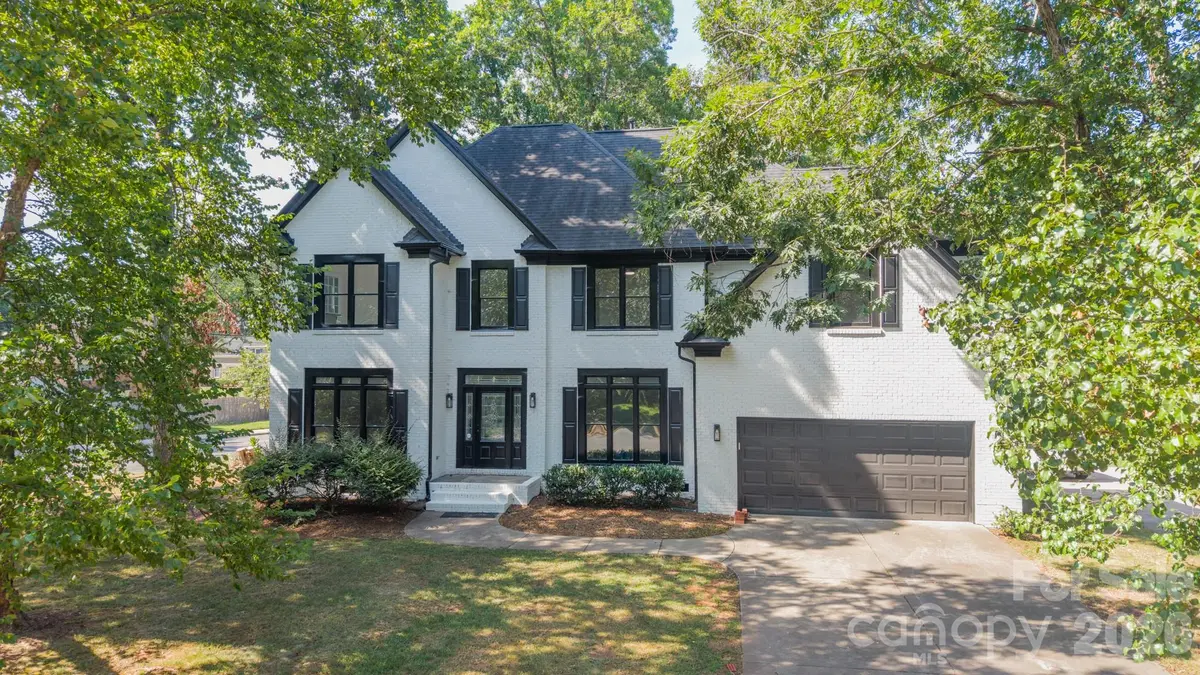 11550 Falling Leaves DR, Charlotte, NC 28277