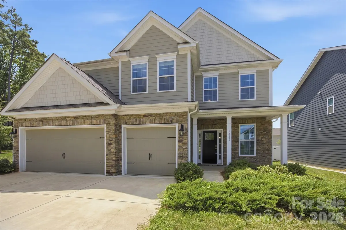 1410 Emma LN, Lake Wylie, SC 29710
