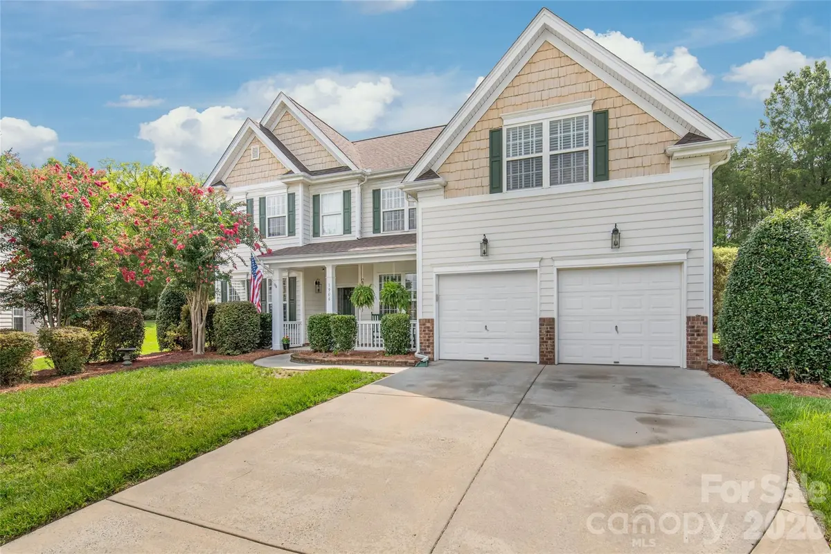 1906 Birchbrook CT, Harrisburg, NC 28075