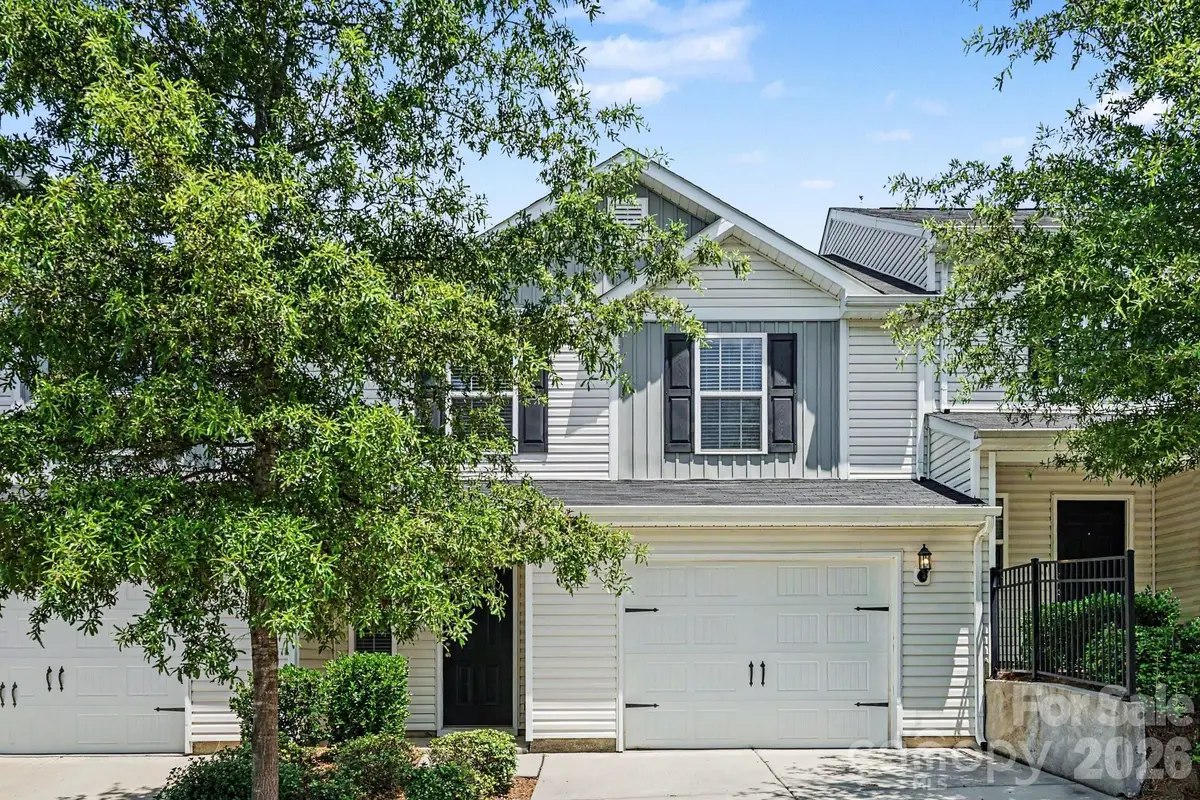2240 Latimer LN, Charlotte, NC 28214