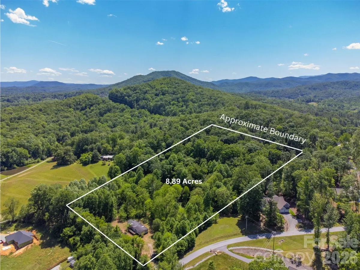 27 Shep DR, Mills River, NC 29759