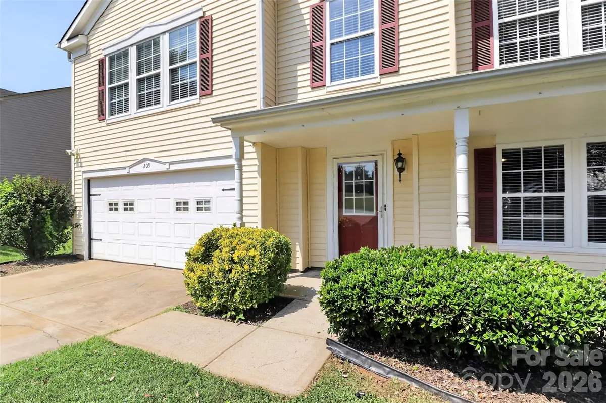 209 Farm Springs DR, Mount Holly, NC 28120