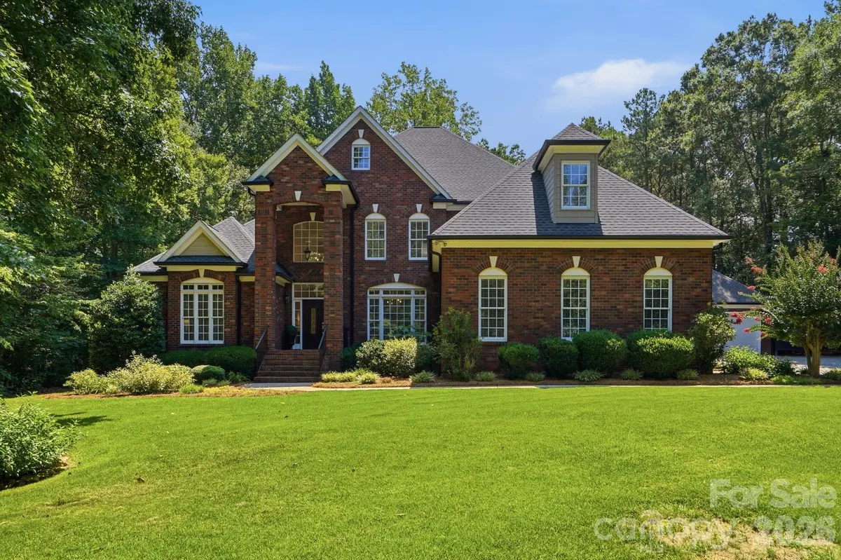 832 Savile LN, Fort Mill, SC 29715