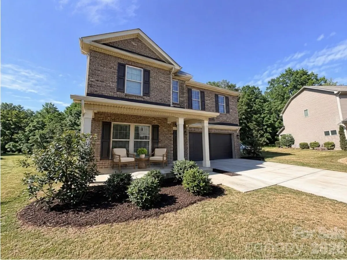 1908 Cantrell CT, Matthews, NC 28104