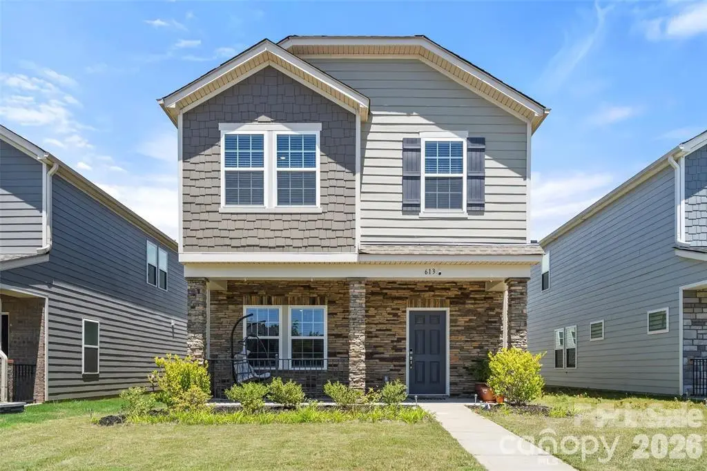 613 Cedar Knoll CIR, Pineville, NC 28134