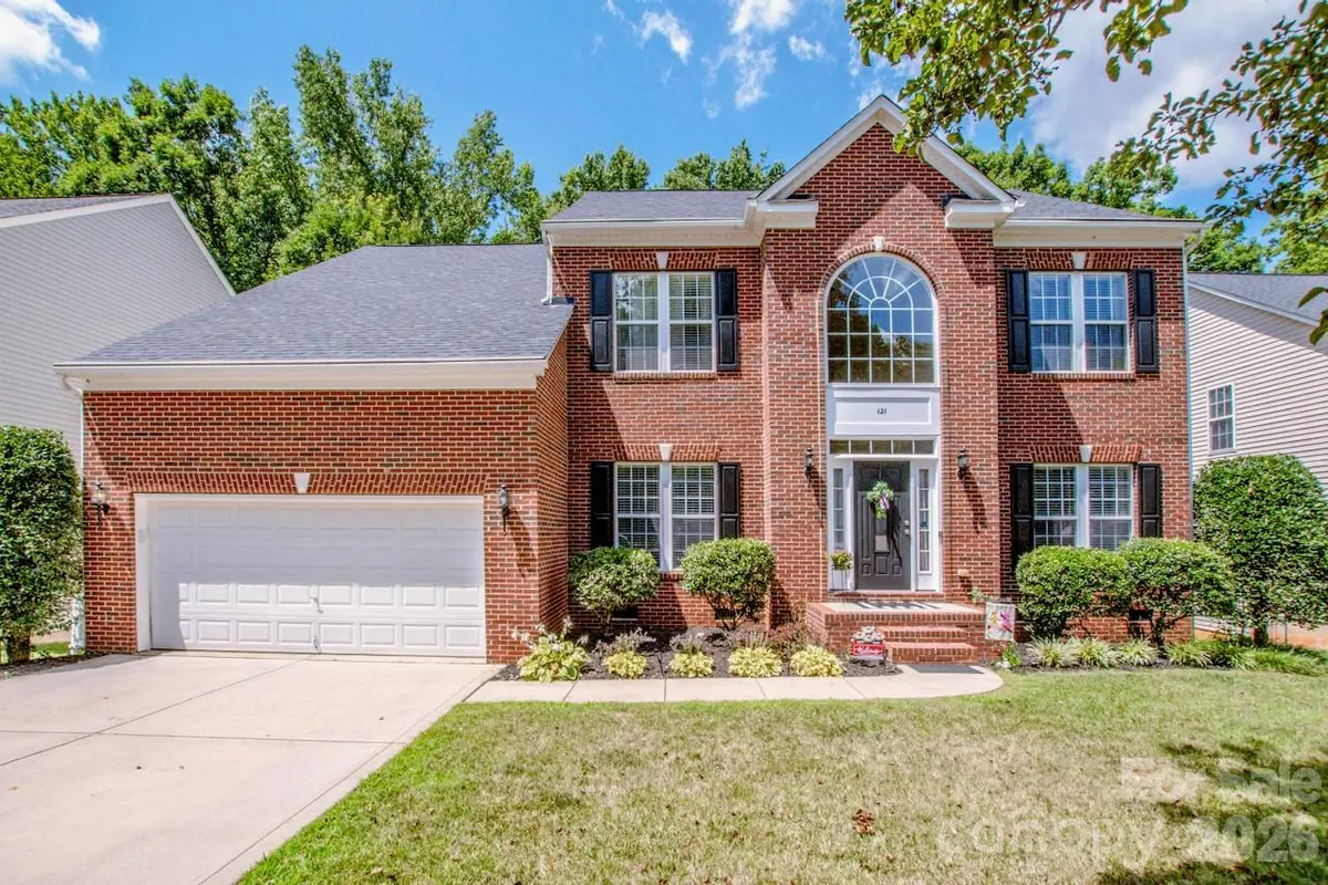 121 Crimson Orchard DR, Mooresville, NC 28115