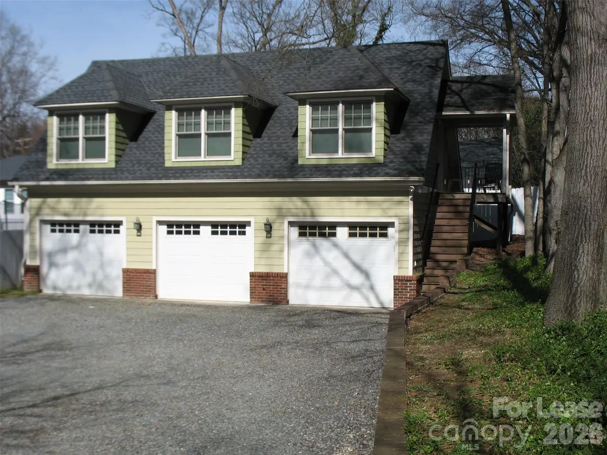 3041 Park RD #Carriage House, Charlotte, NC 28209