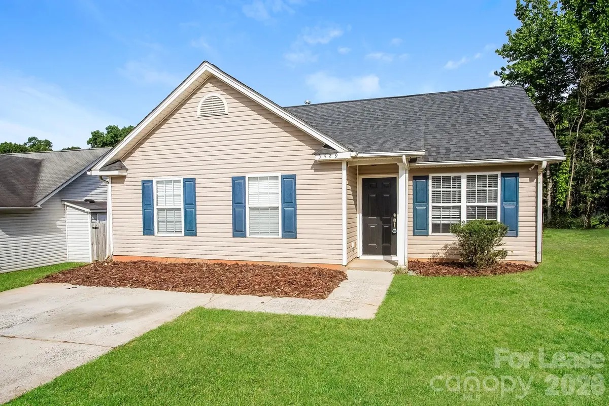 5429 Morning Breeze LN, Charlotte, NC 28208