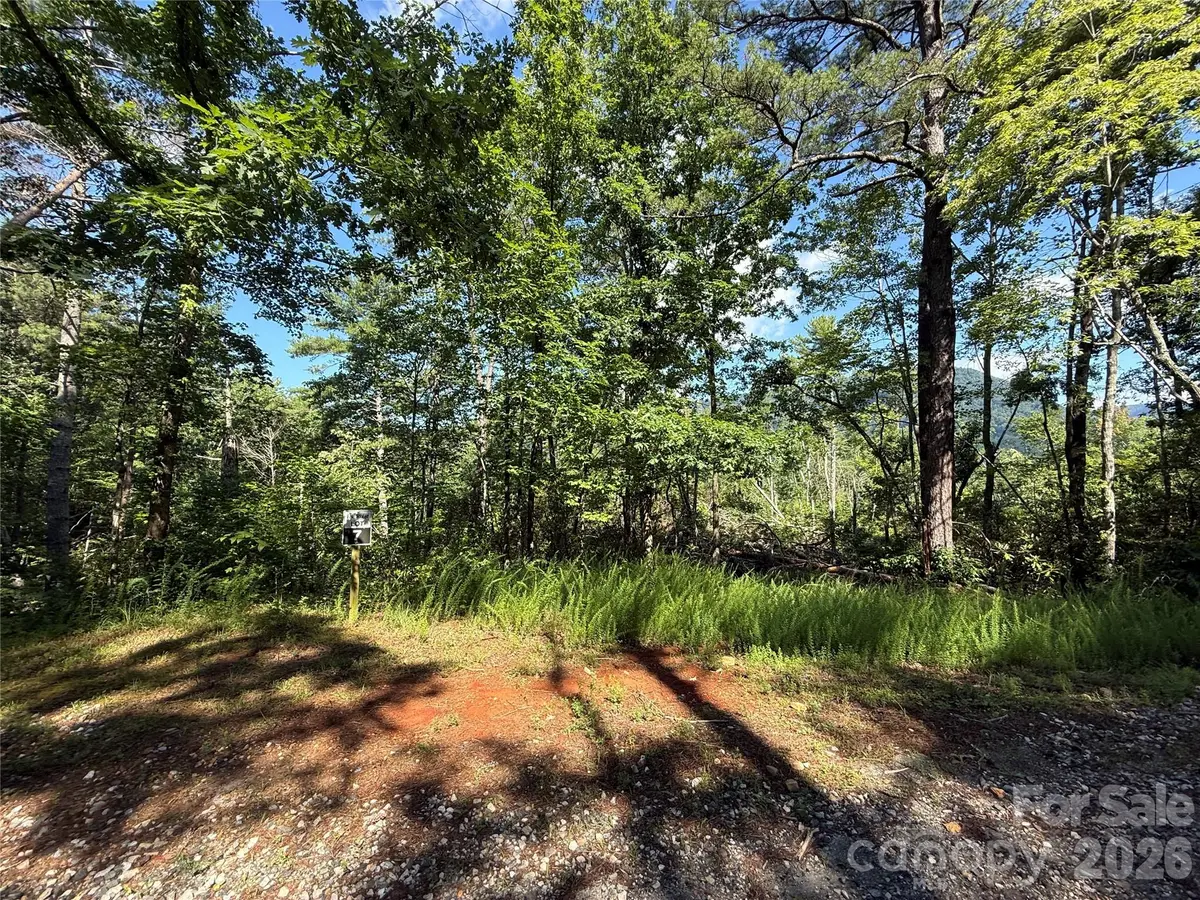 999 Fox Ridge TRL #7, Marion, NC 28752