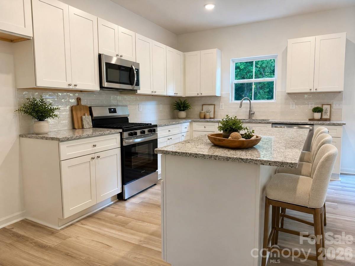 1225 Stoneglen DR, Granite Quarry, NC 28146