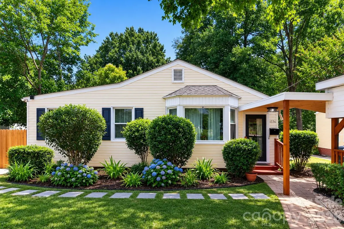 1336 Parkview CIR, Salisbury, NC 28144