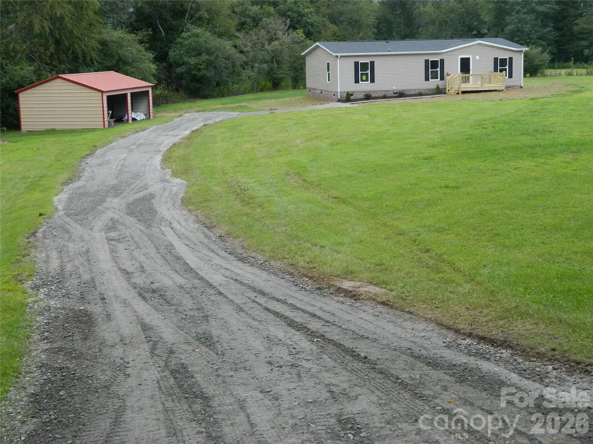 3944 Hollywood Ridge RD NE, Lenoir, NC 28645