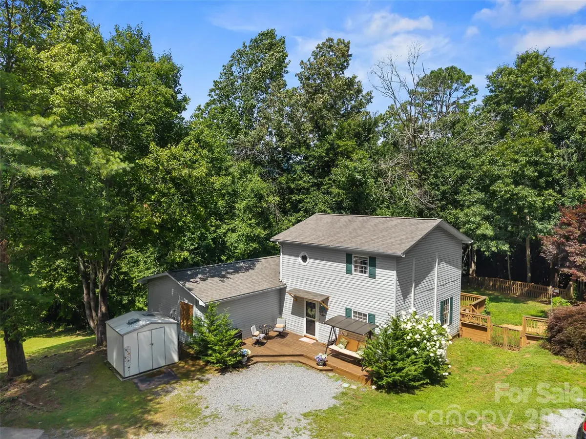 105 Big Bear DR, Pisgah Forest, NC 28768