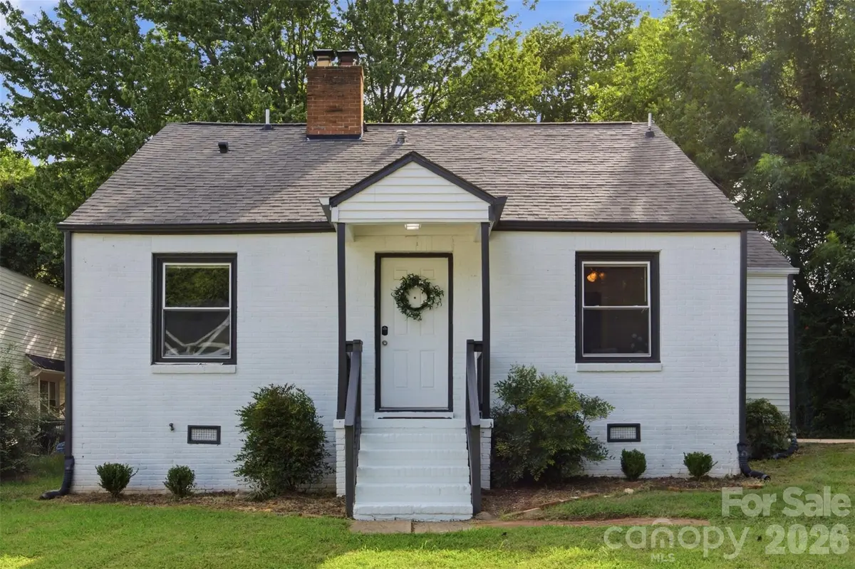 2516 Elon ST, Charlotte, NC 28208