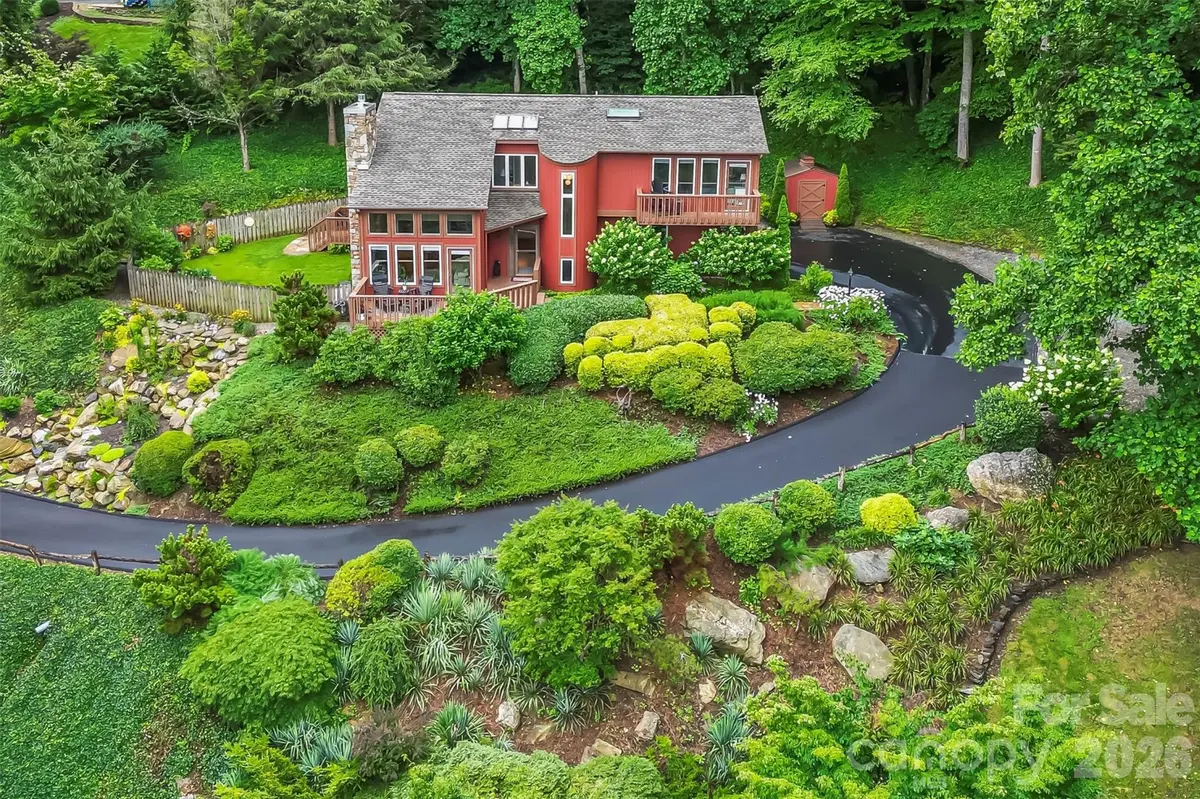 121 Stonecrest DR, Asheville, NC 28803