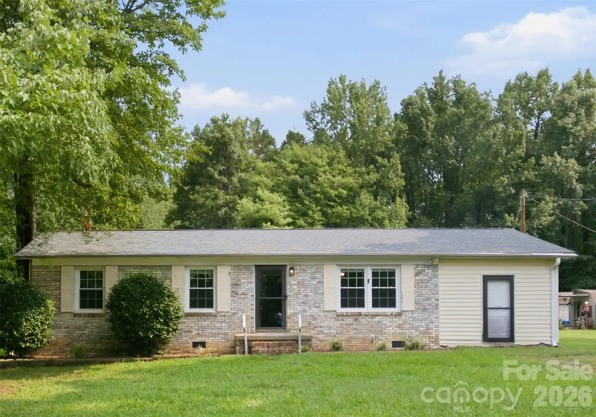 204 Milton ST, Salisbury, NC 28146