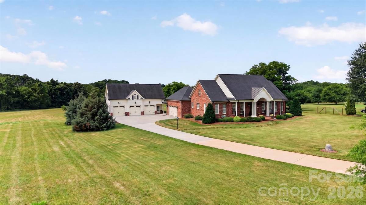 2395 Spencer RD, Archdale, NC 27263