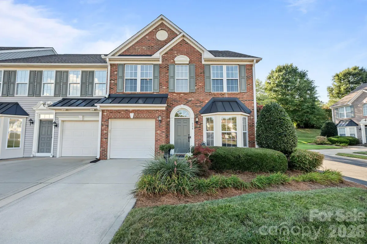 608 Bayou CIR, Clover, SC 29710