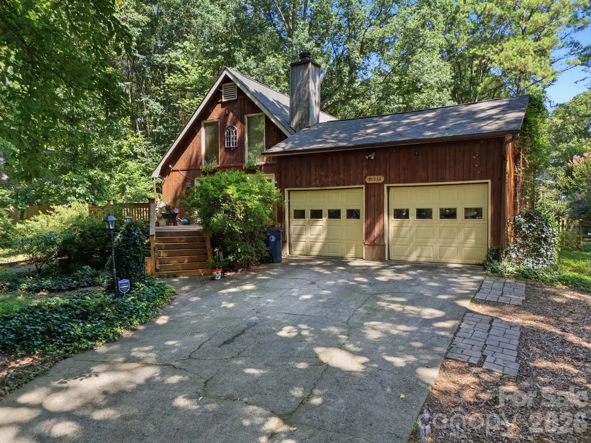 21235 Sandy Cove RD, Cornelius, NC 28031