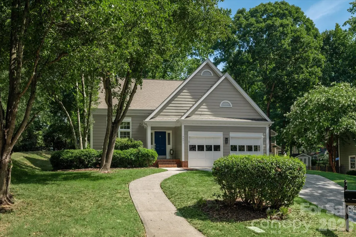 9801 Deer Spring LN, Charlotte, NC 28210