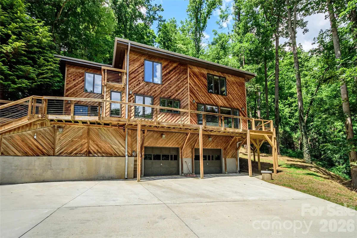 797 Merrills Cove RD, Asheville, NC 28803