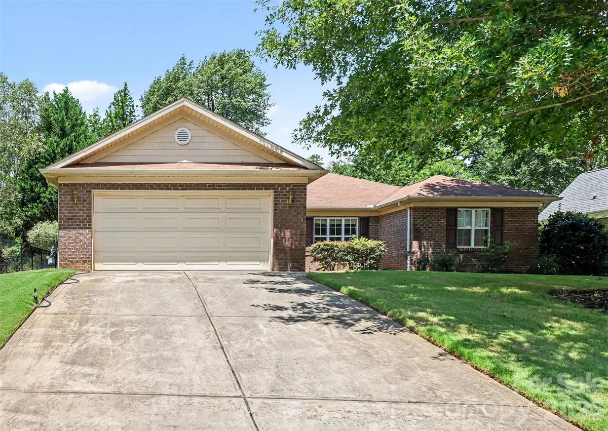 207 Edenshire CT, Indian Trail, NC 28079