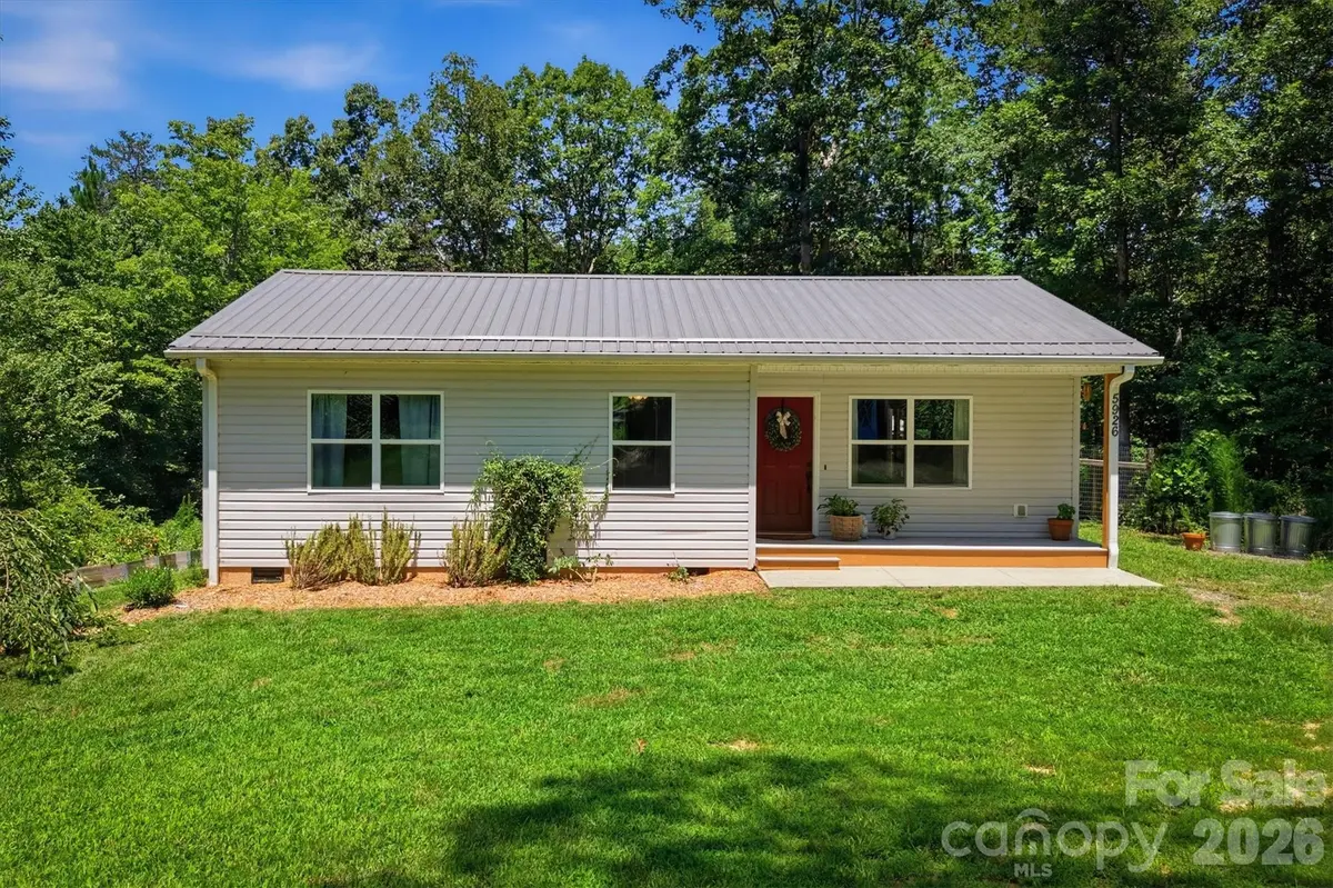5926 Dysartsville RD, Morganton, NC 28655