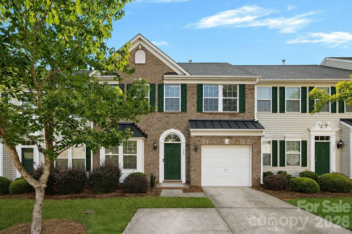 745 Prospect LN, Fort Mill, SC 29708