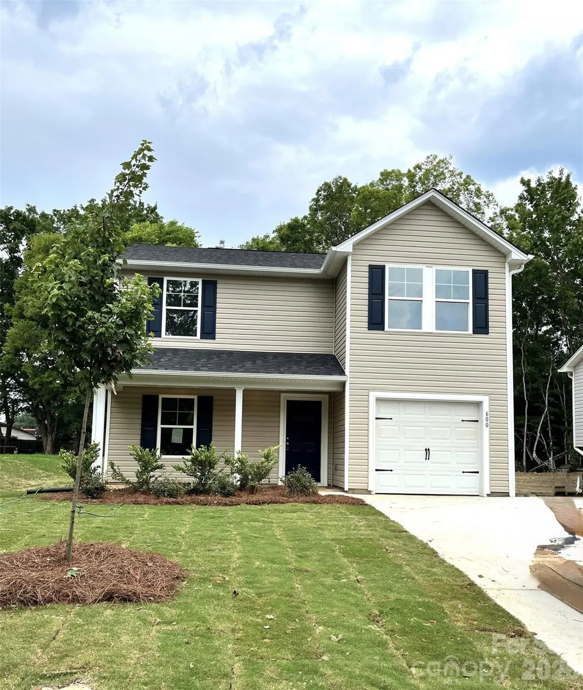 600 TUSSEY ST, Lexington, NC 27292