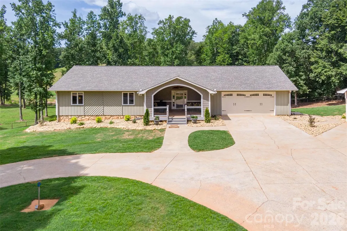 304 McMurray RD, Rutherfordton, NC 28139