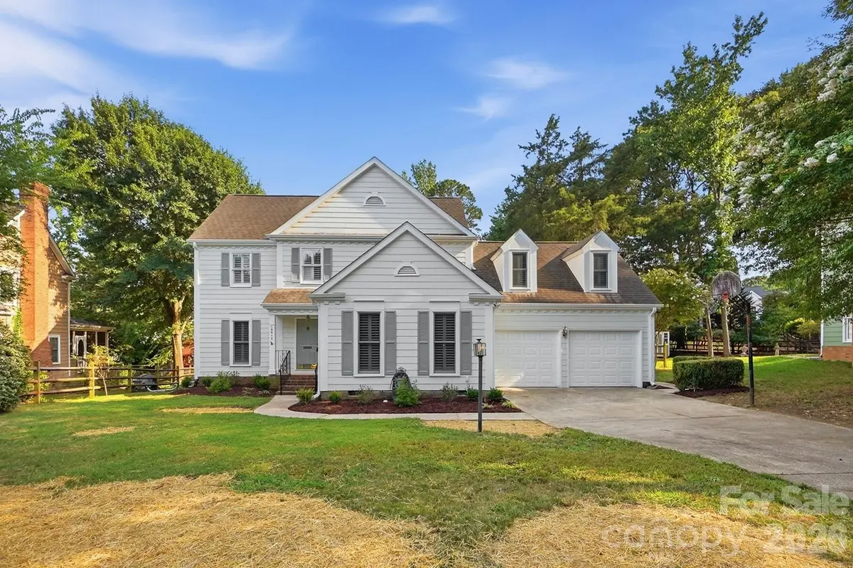 10012 Brass Eagle LN, Charlotte, NC 28210