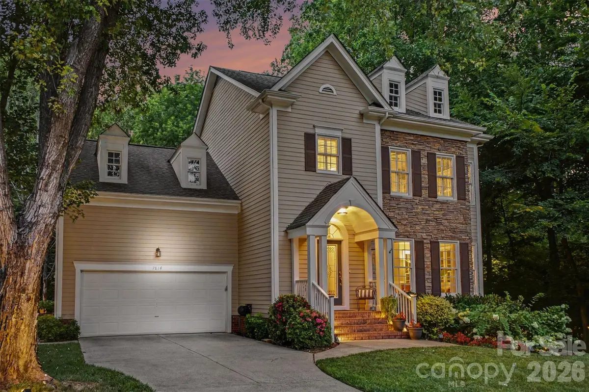 7814 Hollow Oaks LN, Waxhaw, NC 28173