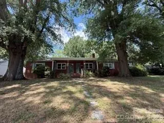 213 Glenwood DR, Mooresville, NC 28115