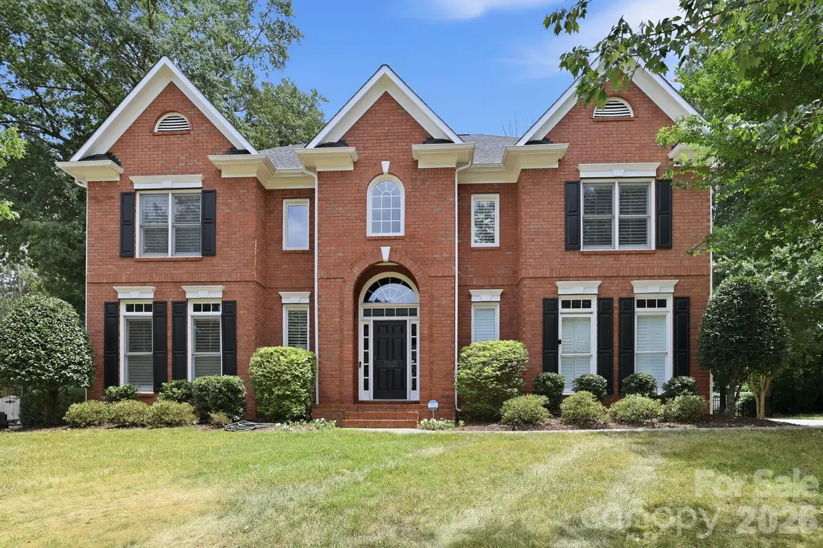 17021 Laurelmont CT, Fort Mill, SC 29707