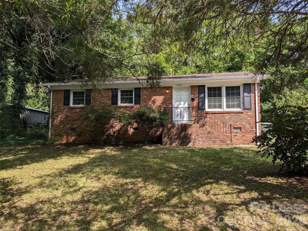 362 Cabarrus AVE, Mooresville, NC 28115