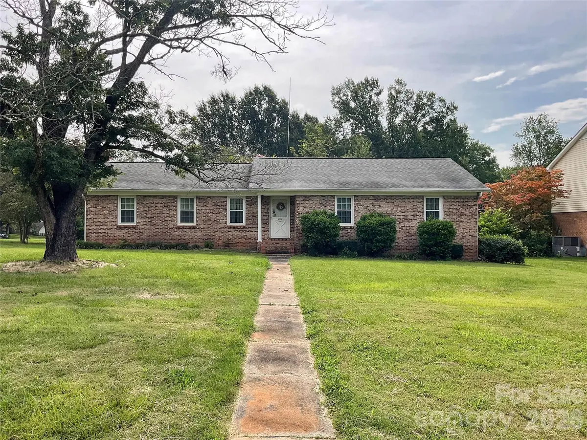 14232 Springwater DR, Matthews, NC 28105