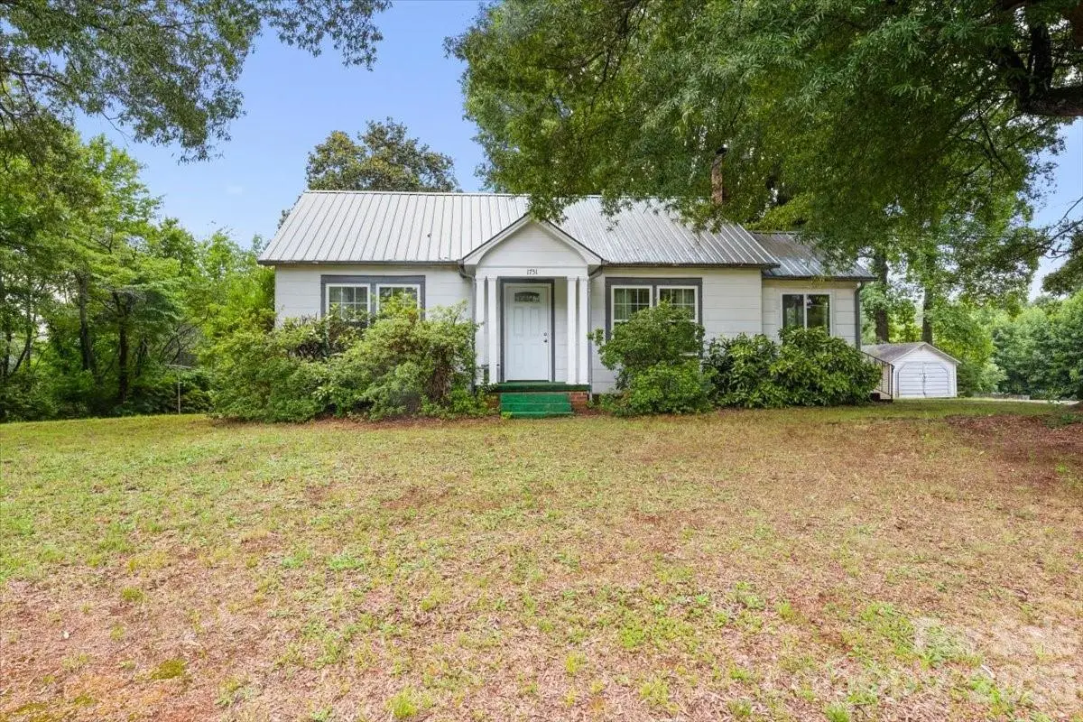 1751 W NC 10 HWY, Newton, NC 28658