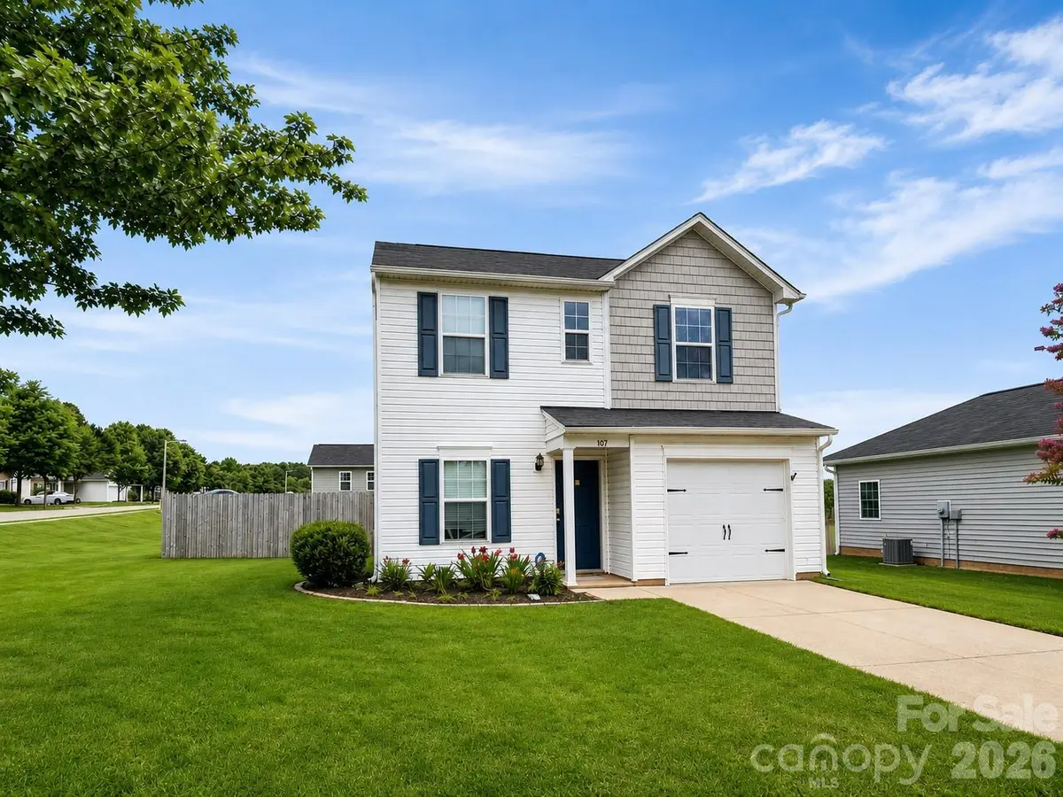 107 Olivia LN, Lincolnton, NC 28092