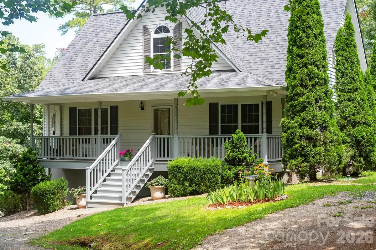 90 Pine Forest DR, Weaverville, NC 28787