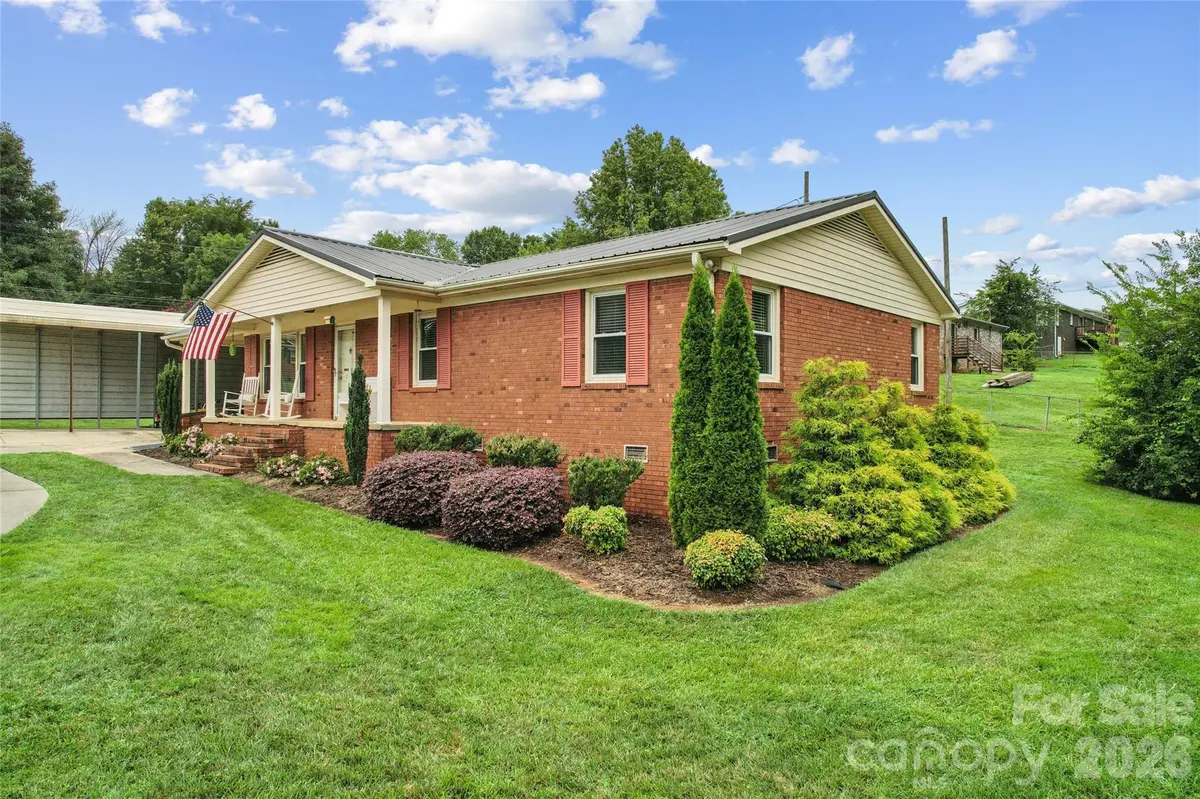 205 Cliffside DR, Kannapolis, NC 28081