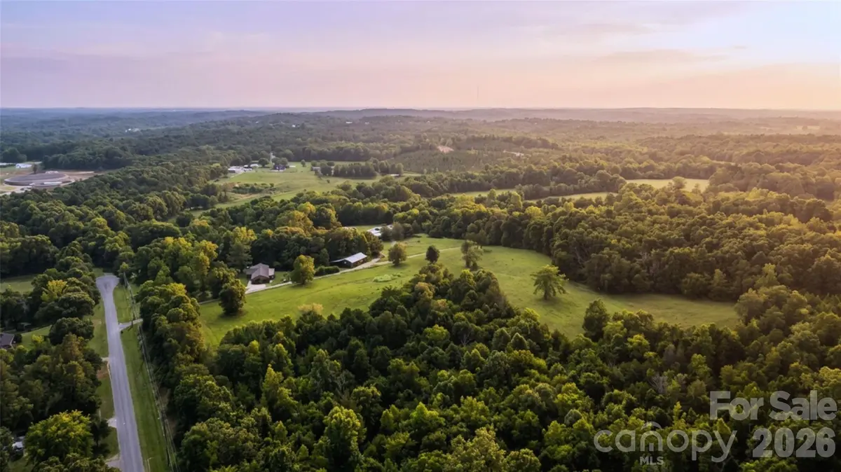 2555 Biggers RD, Concord, NC 28025